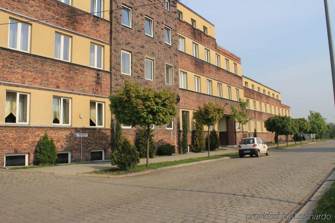 Hotel Arkadia Легниця Екстер'єр фото