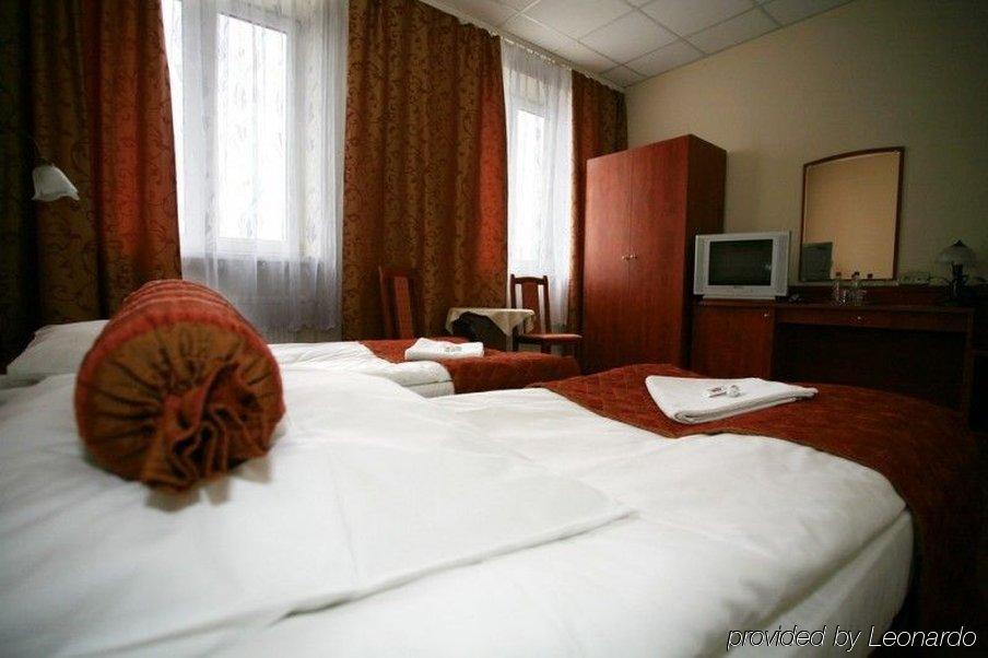 Hotel Arkadia Легниця Номер фото